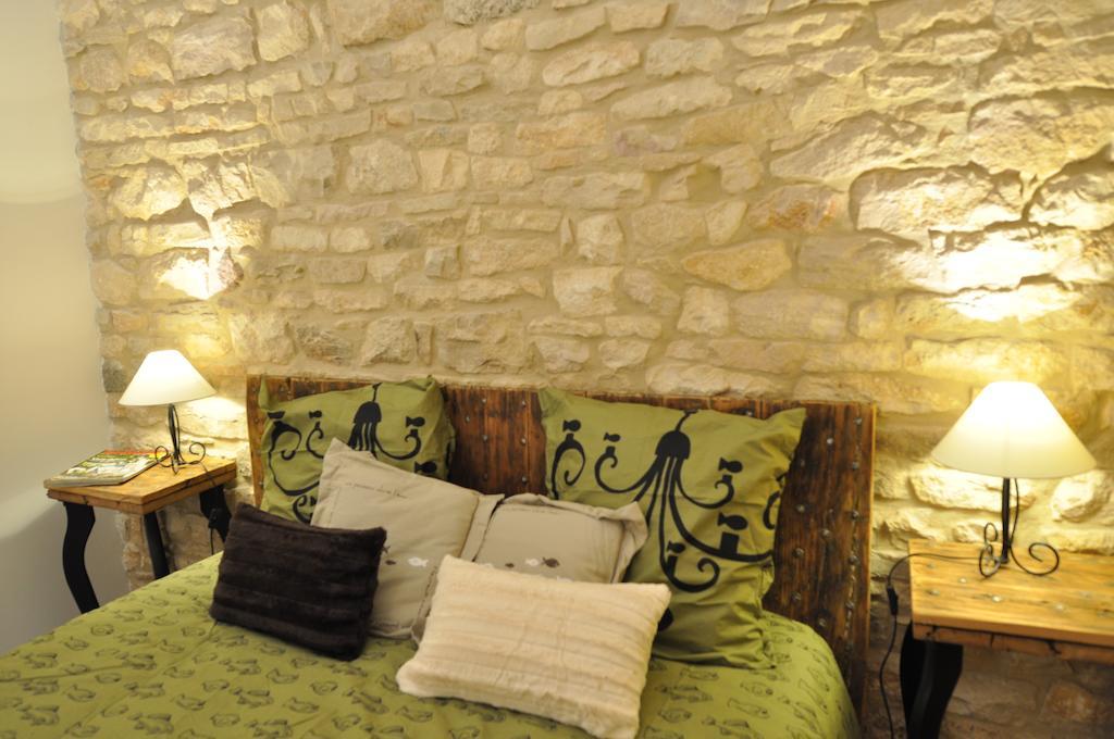 Le Clos De Fernande Corcelles-les-Arts Rom bilde